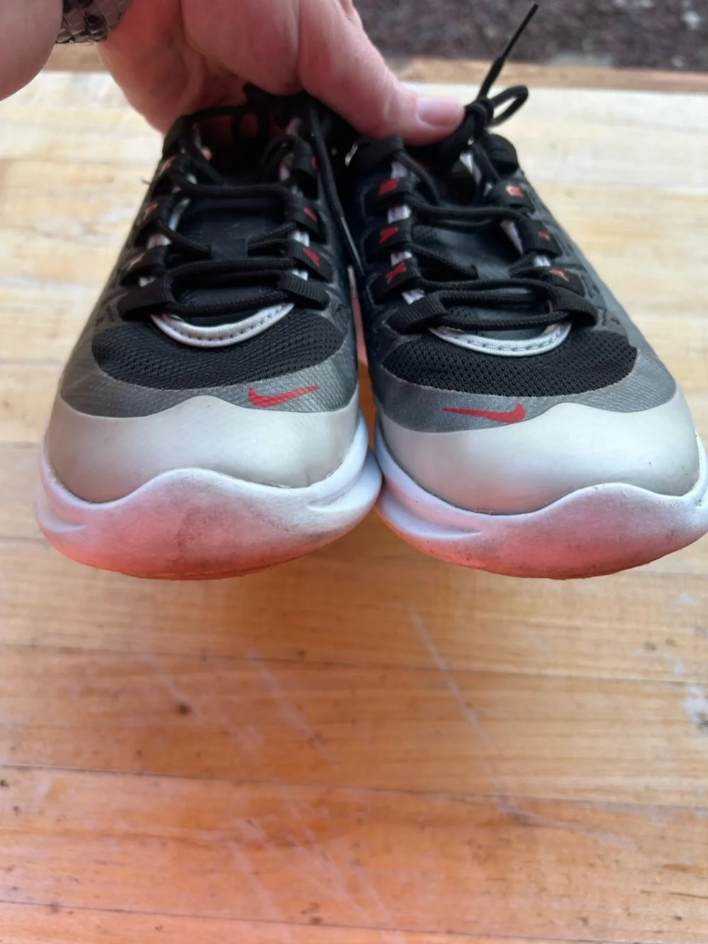 Nike Air Max Axis‎ Youth 4Y Athletic Shoe